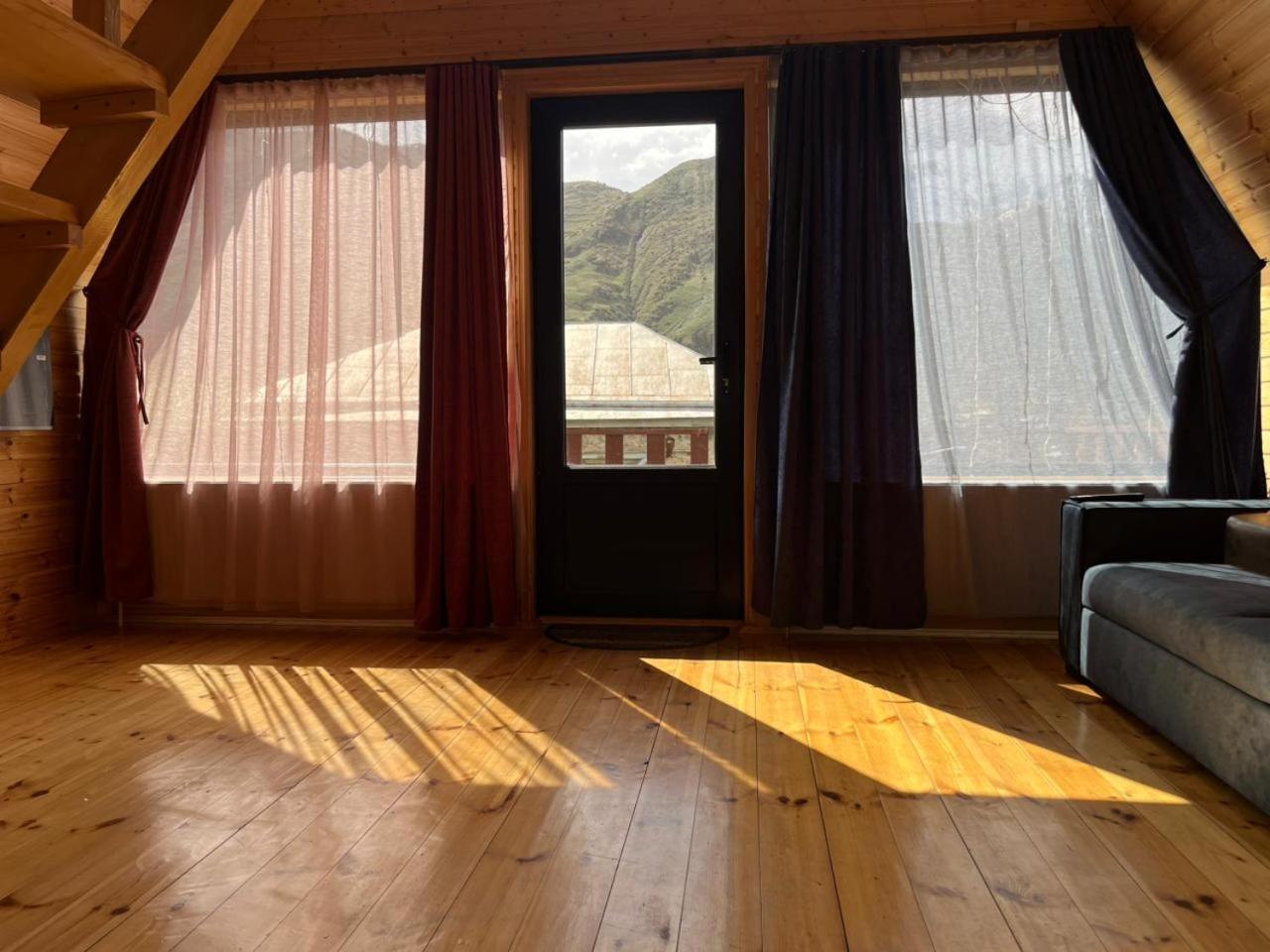 Vaso-Levani Kazbegi Cottage Εξωτερικό φωτογραφία